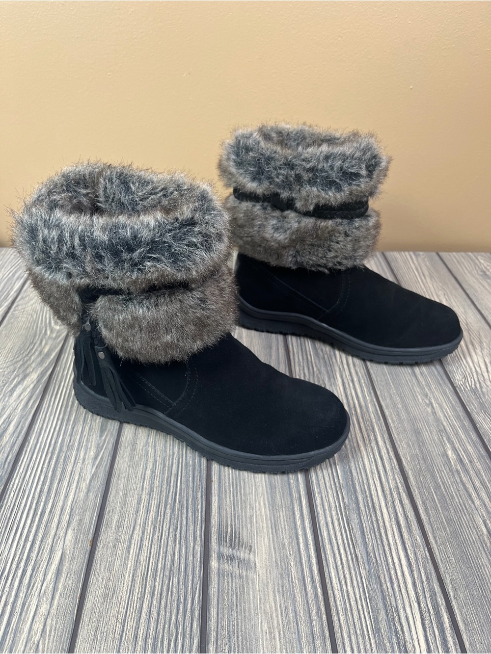 Women's Everett Faux Fur Trim Mid-Calf Boots Size 6 Black